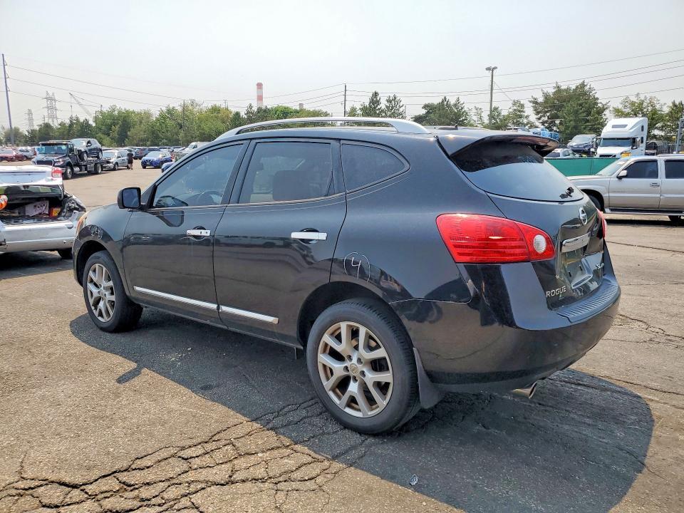 2012 Nissan Rogue s