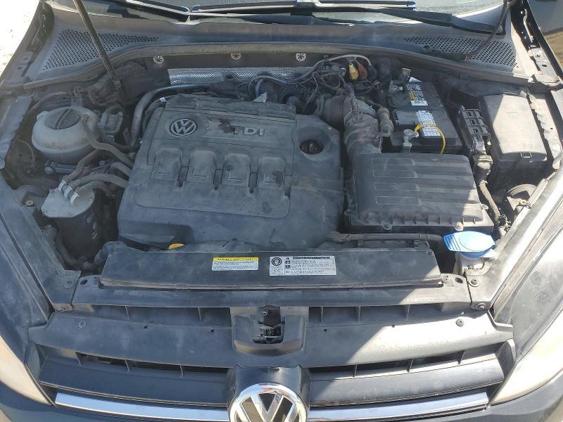 2015 Volkswagen Golf Sportwagen tdi s