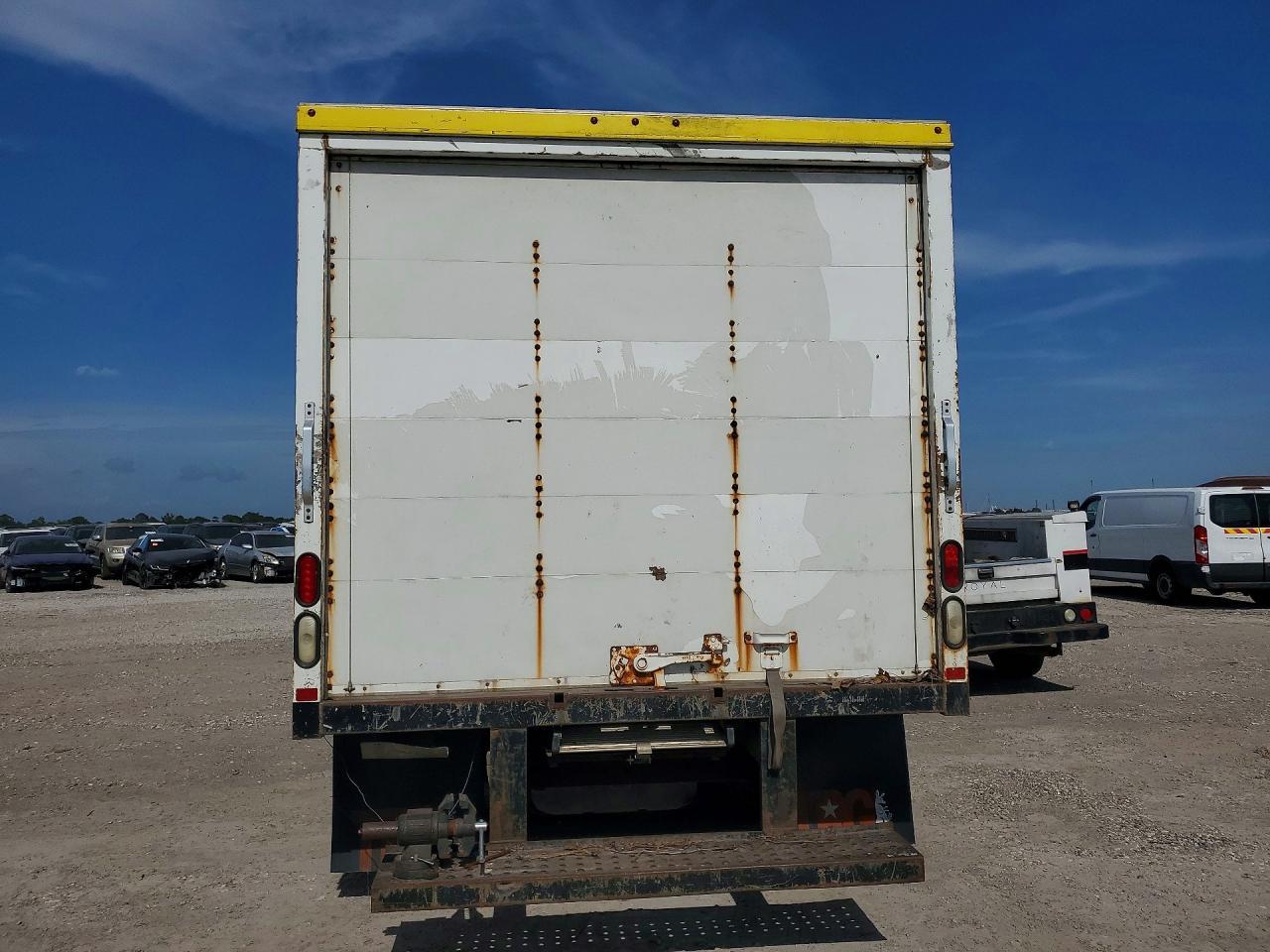 2012 Ford Econoline-BOX Truck