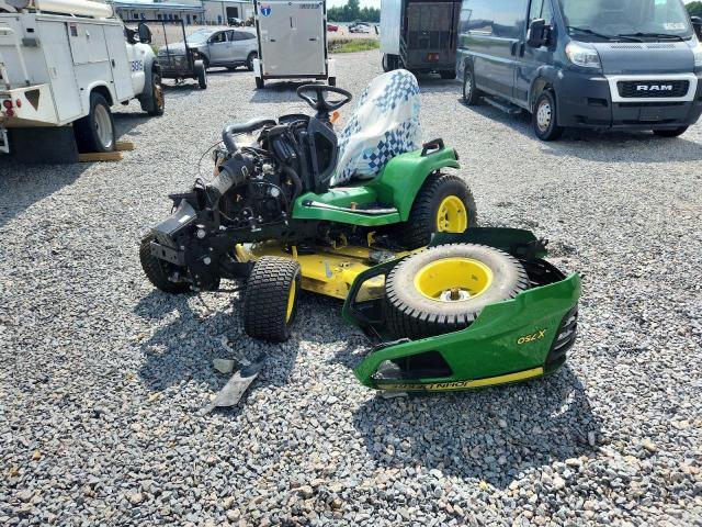 2022 John Deere X750 Lawn Mower