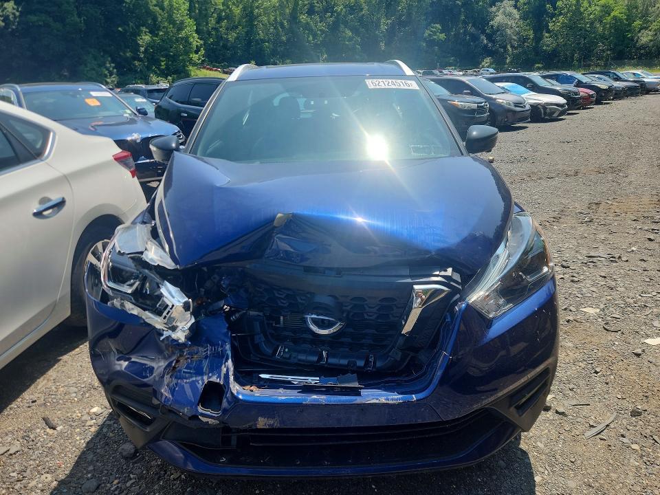 2019 Nissan Kicks sr
