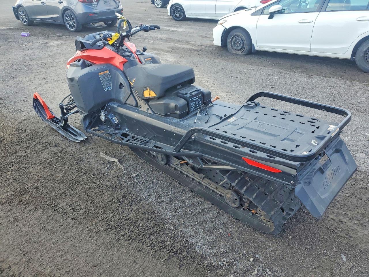 2022 Skidoo Snowmobile