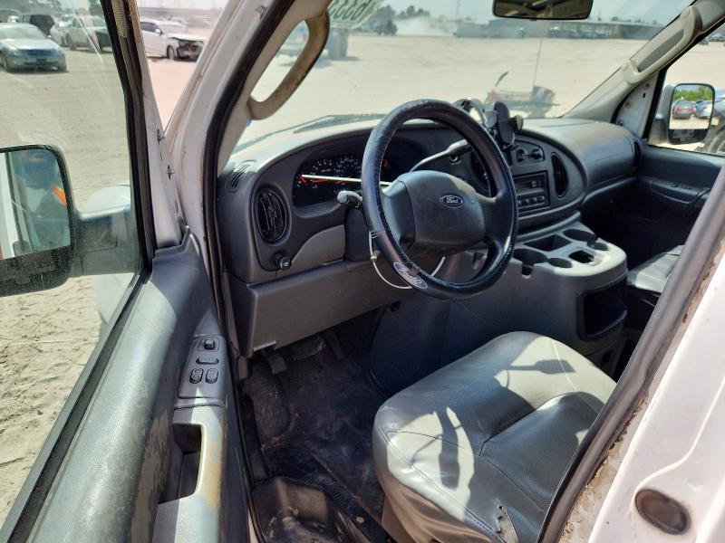 2005 Ford Econoline E150 van