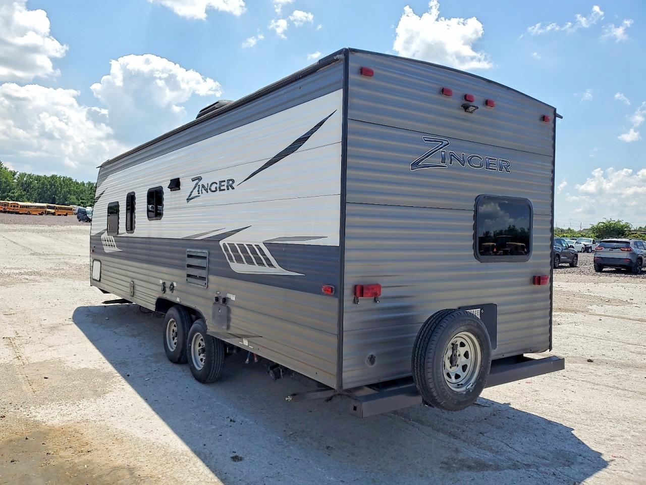 2018 Crossroads Zinger Camper