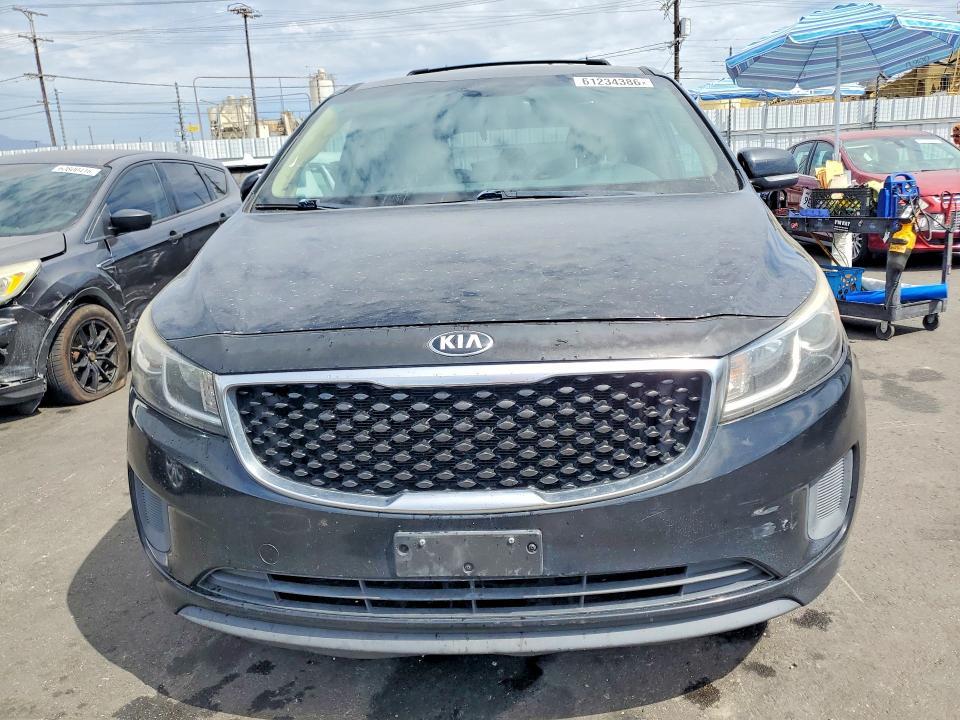 2016 KIA Sedona lx