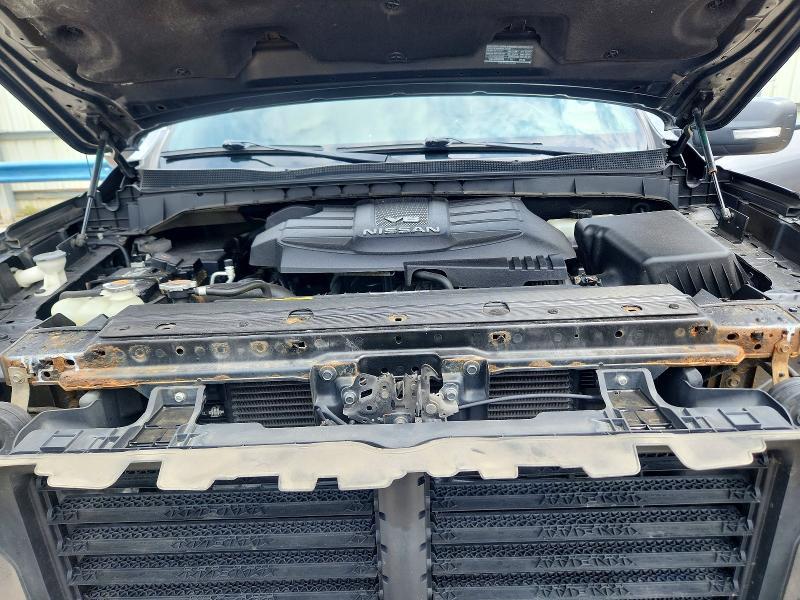 2019 Nissan Titan SV