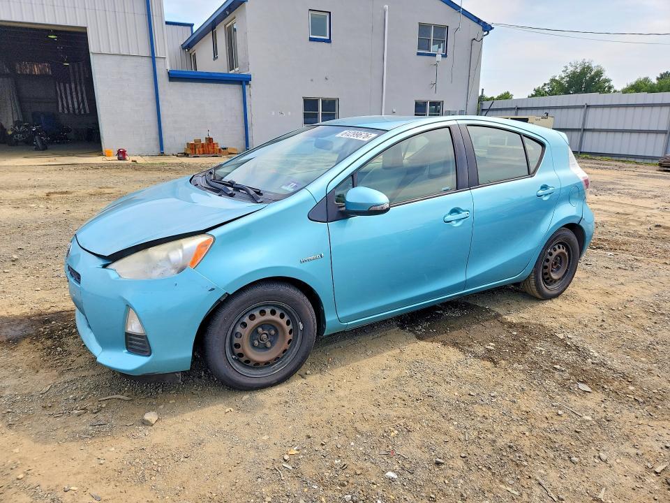 2013 Toyota Prius c one