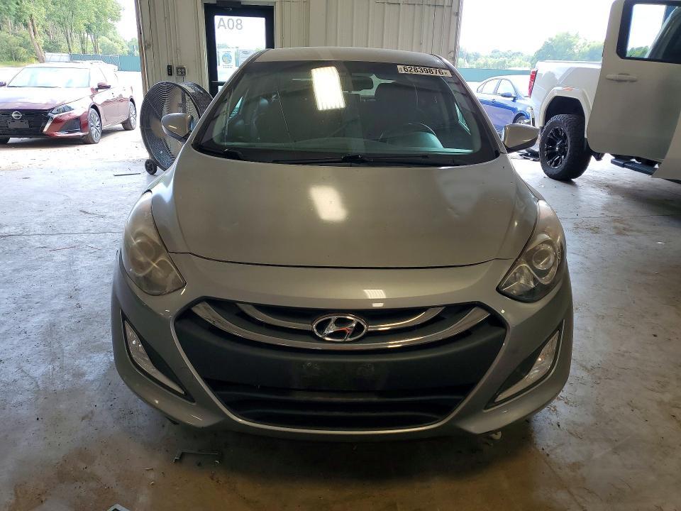 2013 Hyundai Elantra gt Base