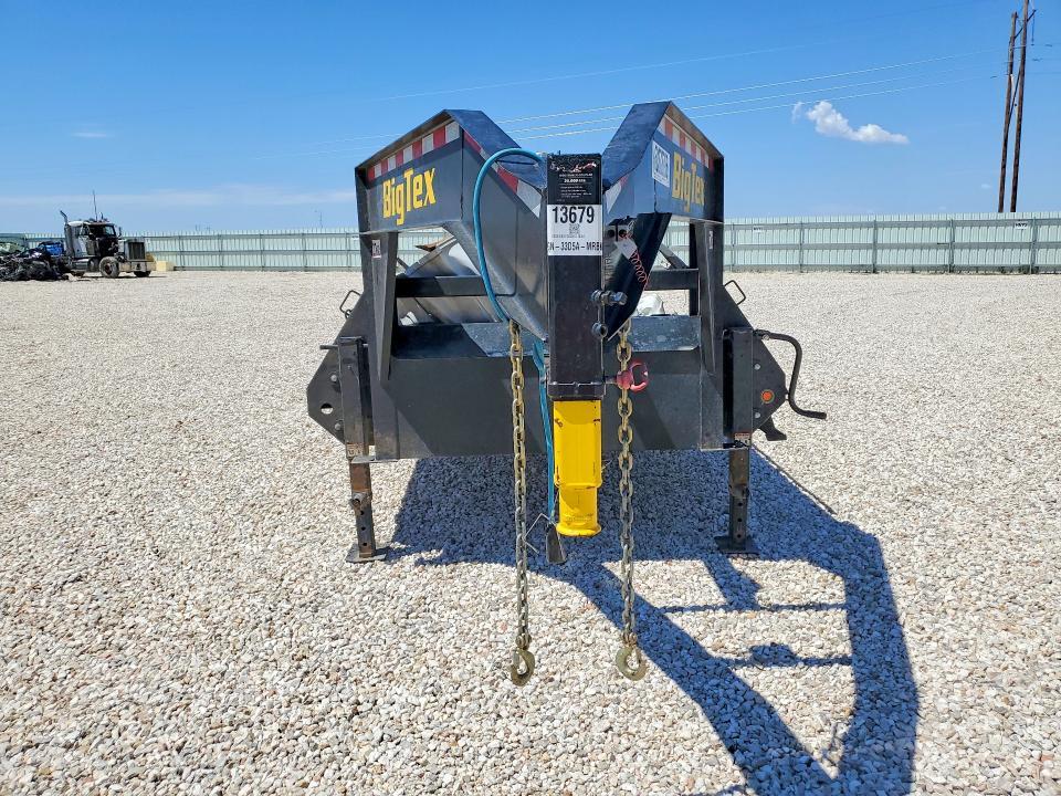 2025 Bigtex 2025 big tex 14gn-33d5a-mrbk Equipment Trailer