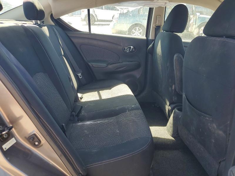 2015 Nissan Versa 1.6 sv