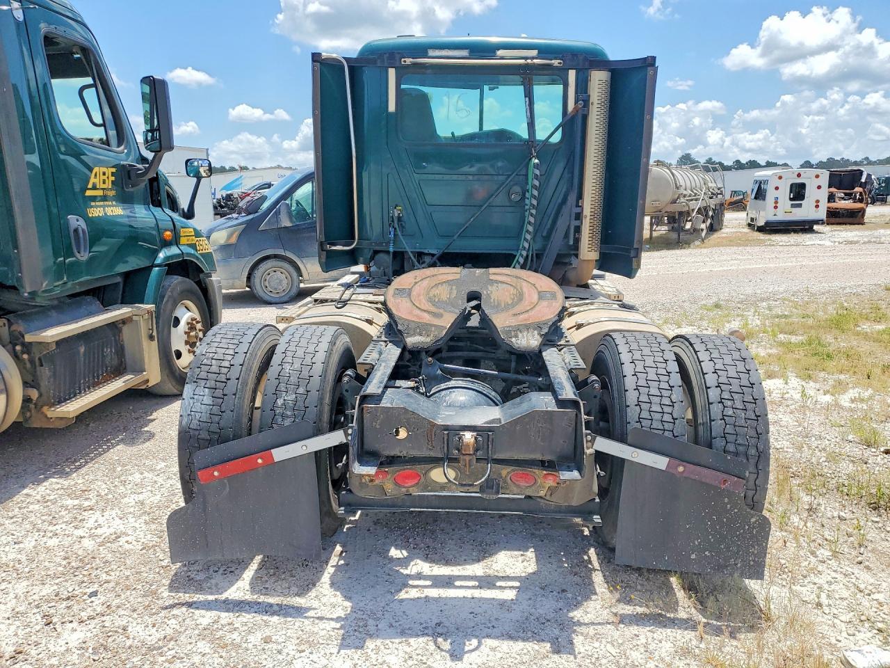 2016 Mack 600 CXU600