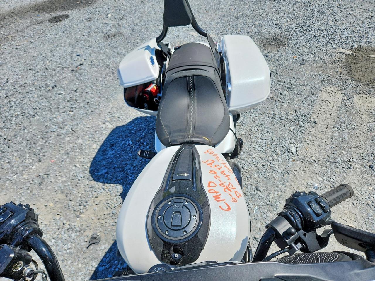 2024 Harley-Davidson Flhx