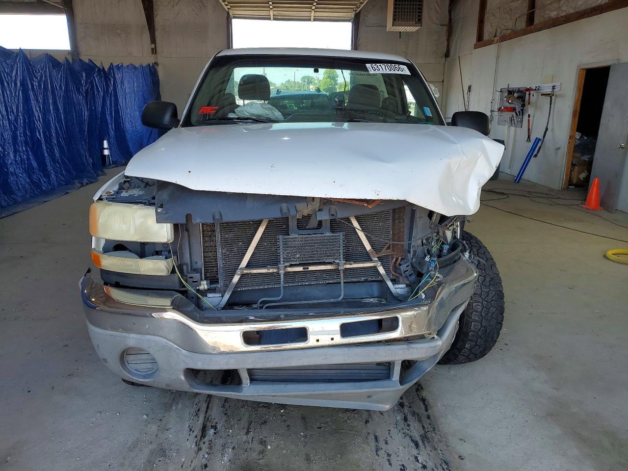 2003 GMC New Sierra C2500
