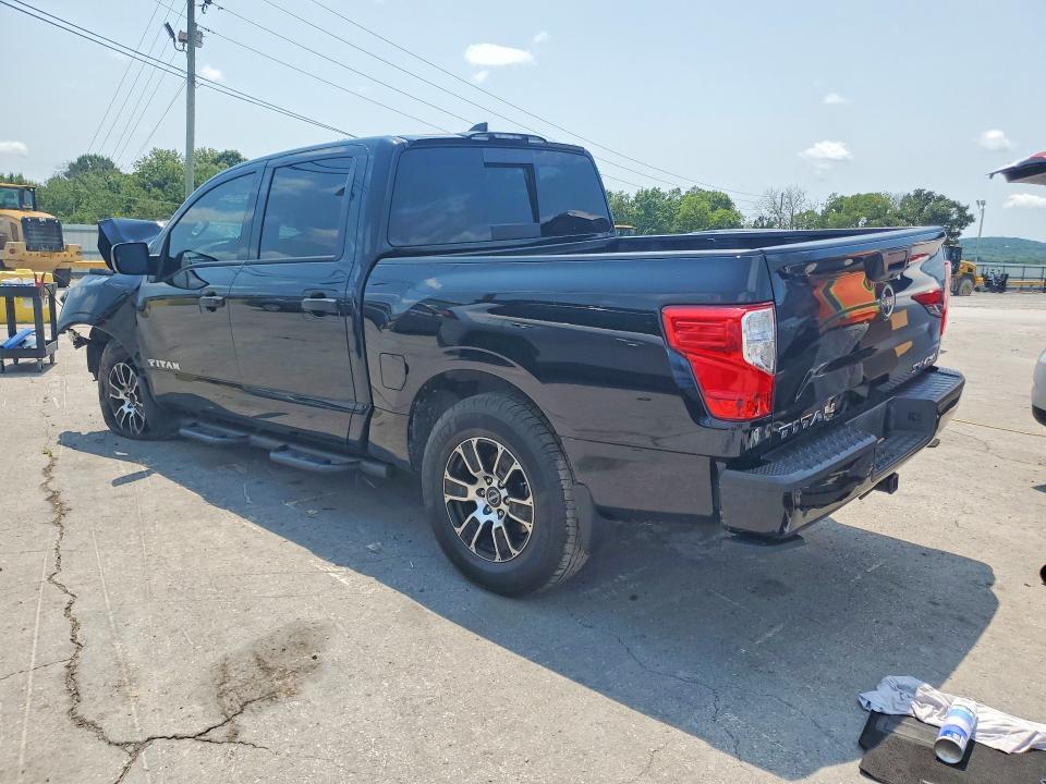 2023 Nissan Titan SV