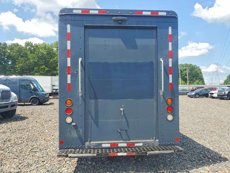2020 Freightliner Chassis M Line WALK-IN Van