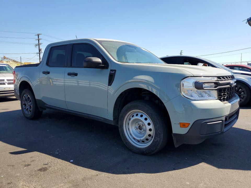 2023 Ford Maverick XL