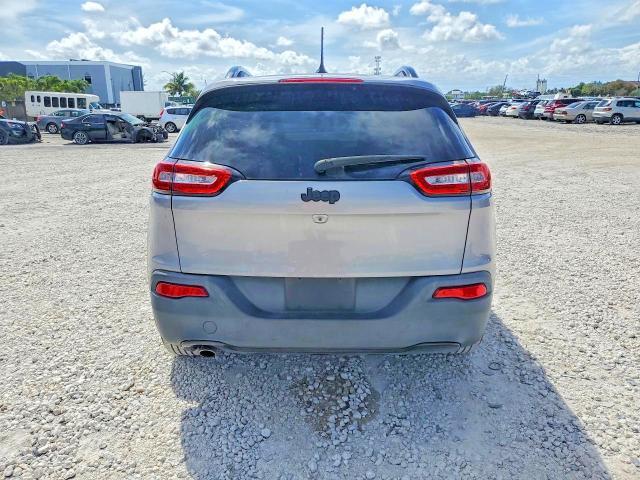 2018 Jeep Cherokee Latitude