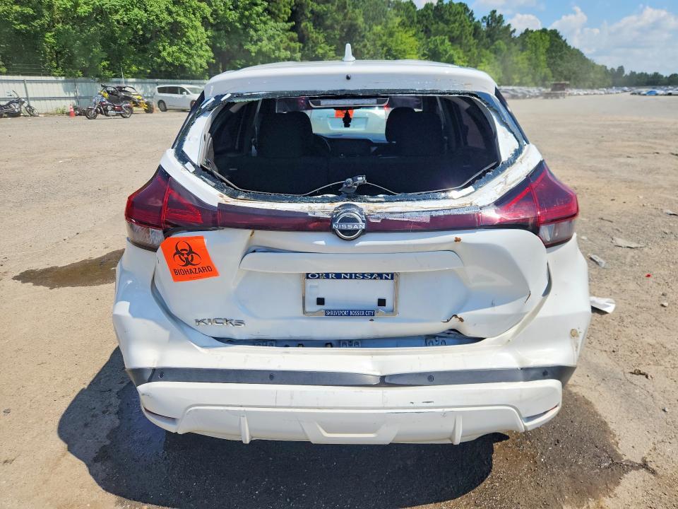 2025 Nissan Kicks Play s