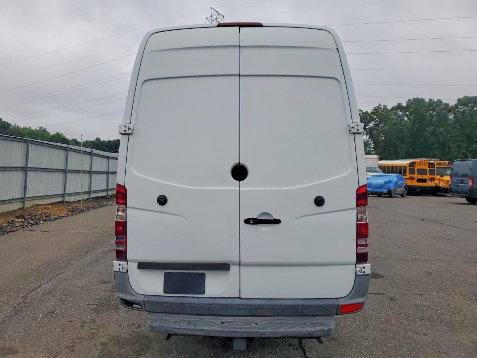 2015 Freightliner Sprinter 2500 Delivery Van