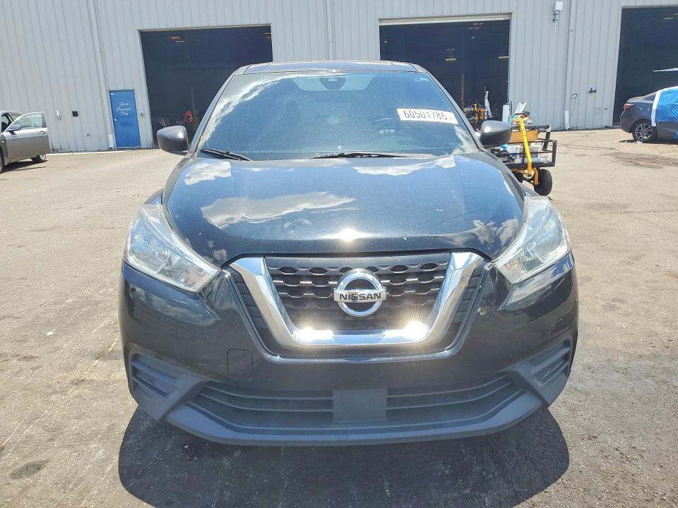 2020 Nissan Kicks s