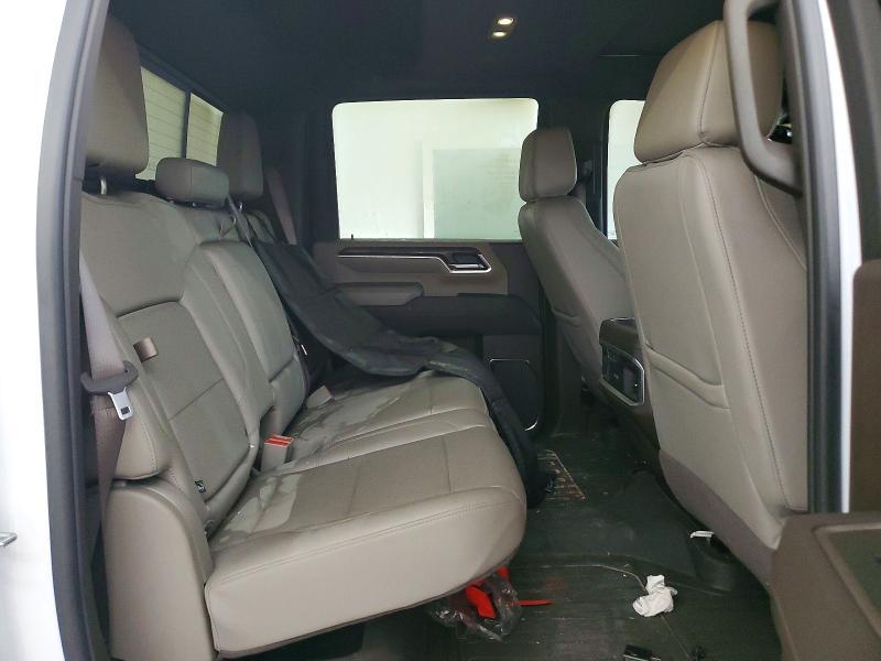 2025 GMC Sierra K2500 SLT