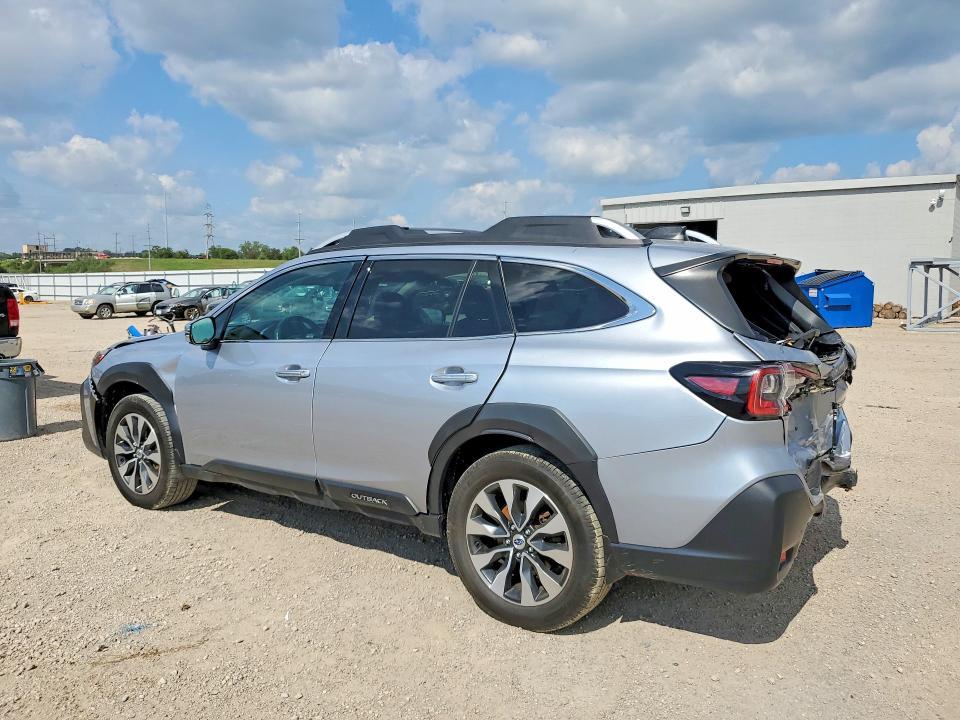 2023 Subaru Outback Touring