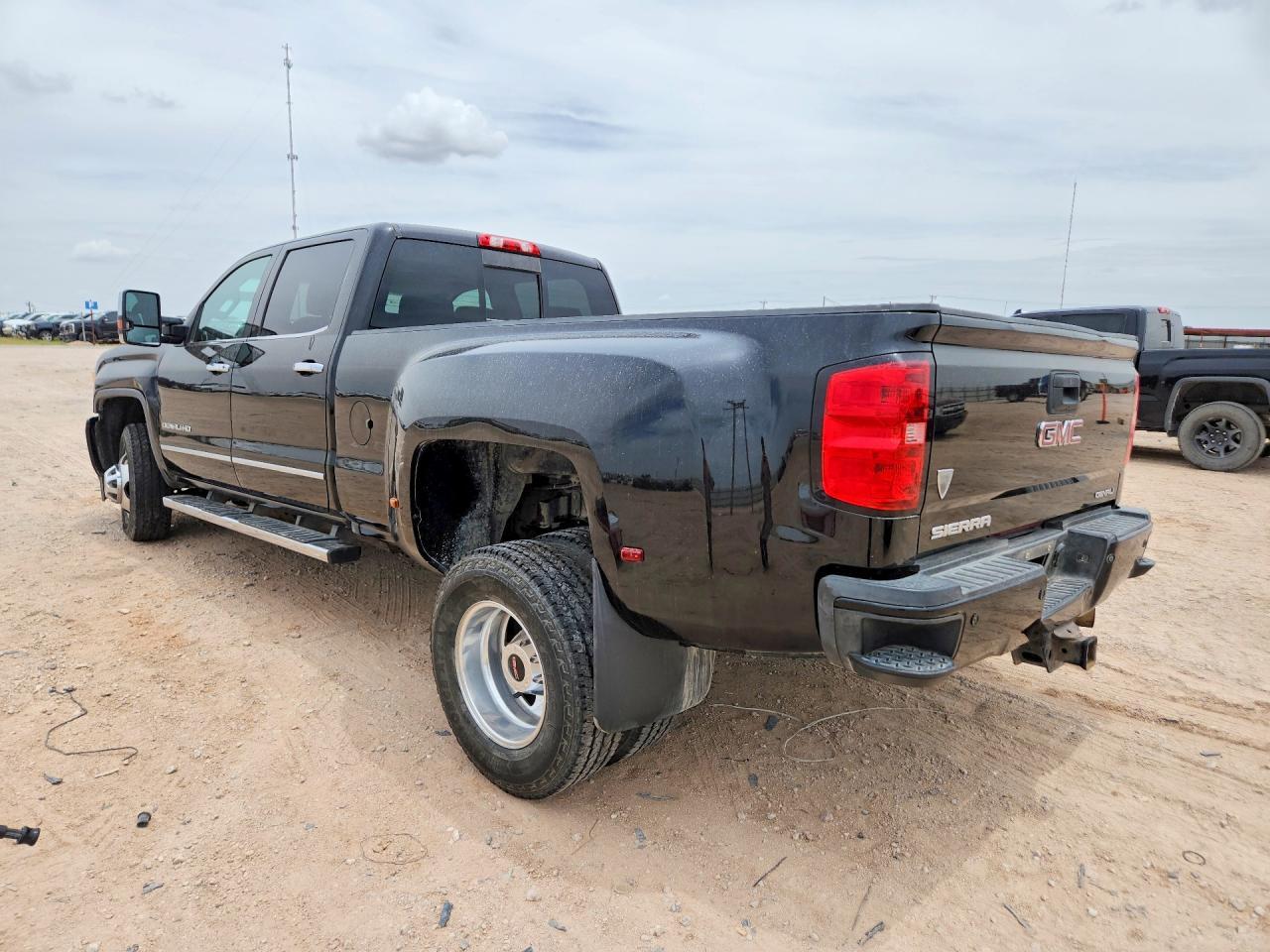 2016 GMC Sierra K3500 Denali
