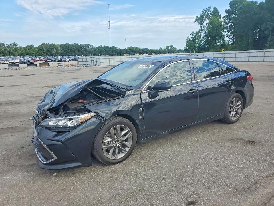 2020 Toyota Avalon xle