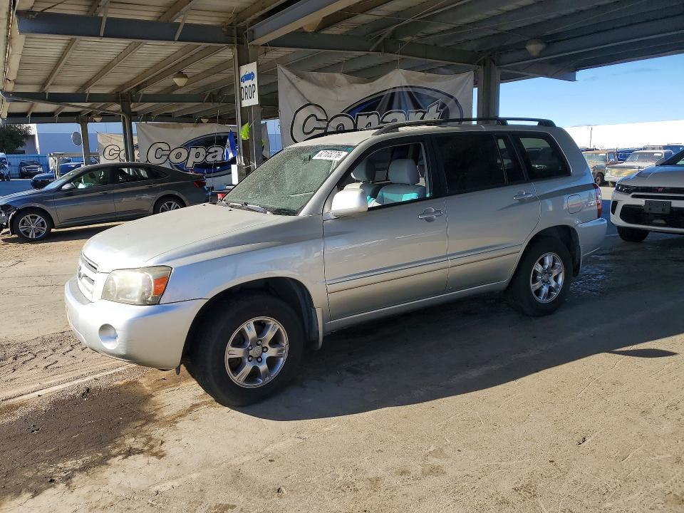 2005 Toyota Highlander Base