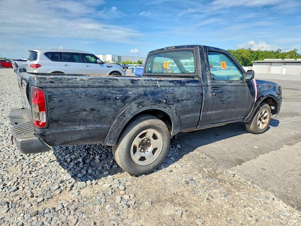2001 Nissan Frontier XE