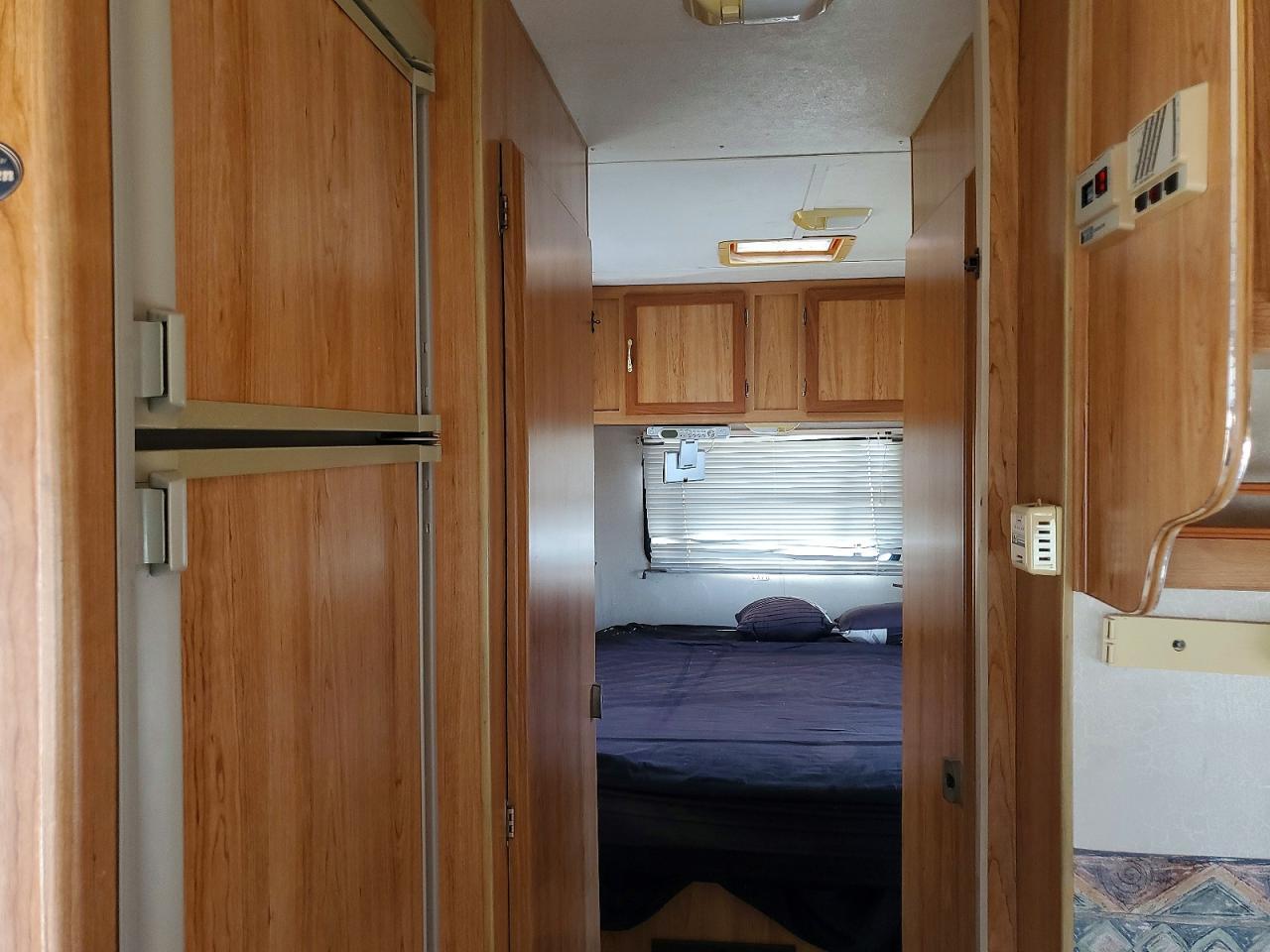 2001 Chevrolet Coachmen RV