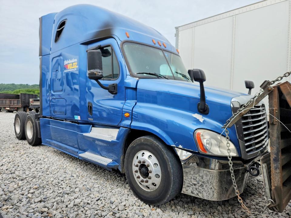 2016 Freightliner Cascadia 125