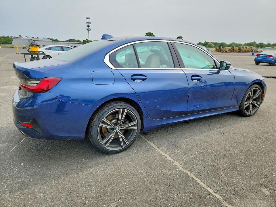 2022 BMW 330Xi