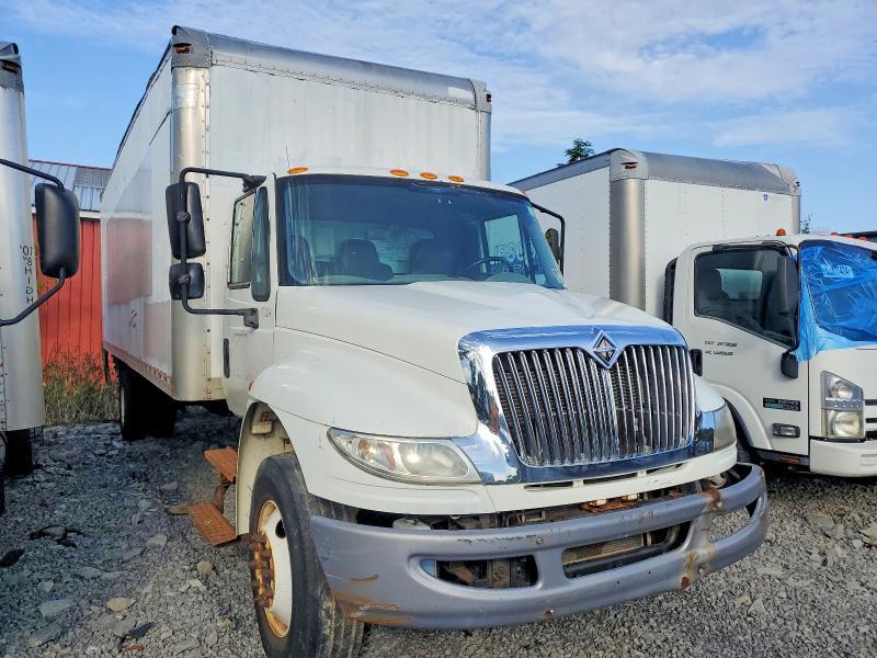 2017 International 4300 BOX Truck