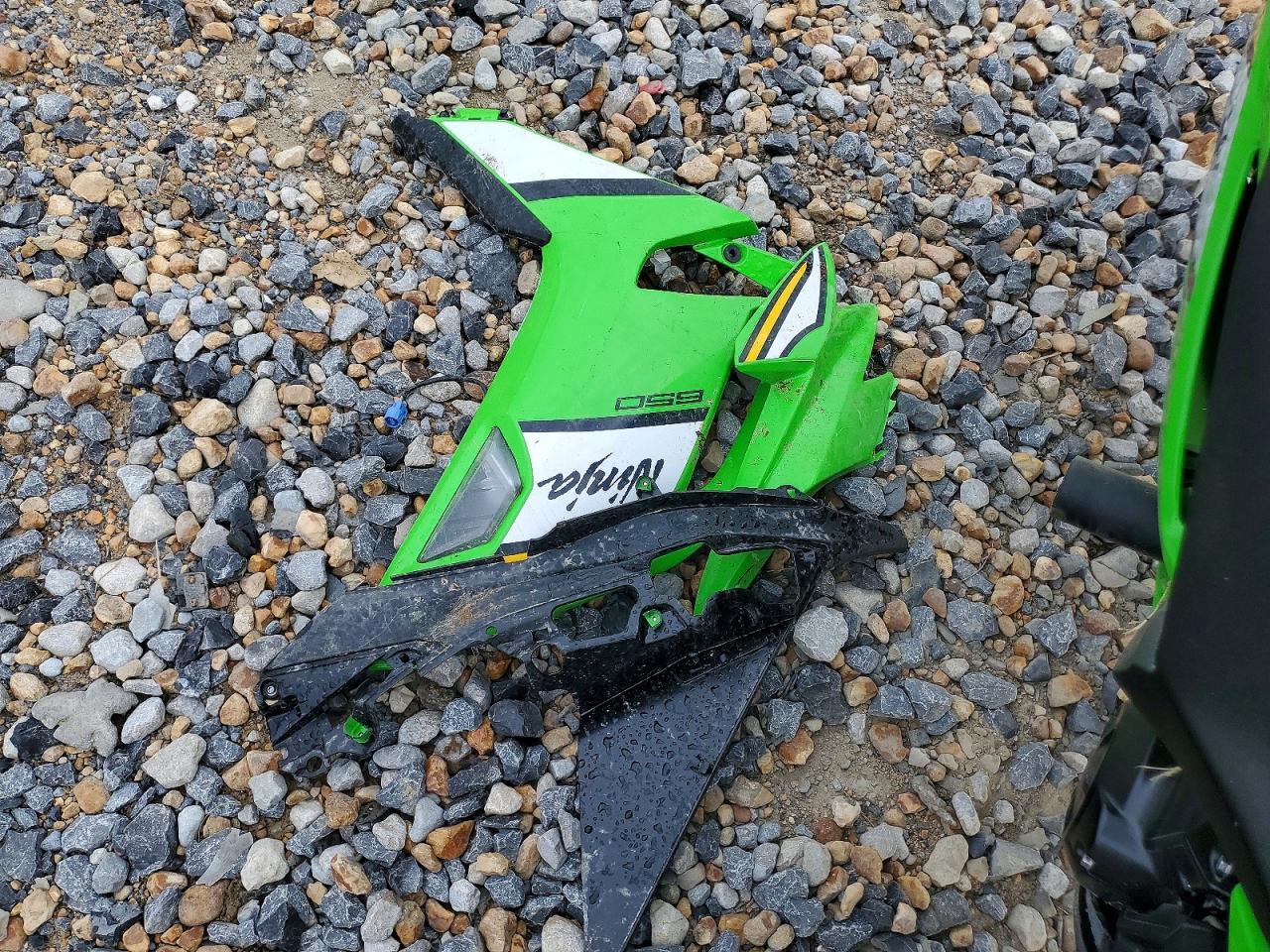 2025 Kawasaki EX650 P