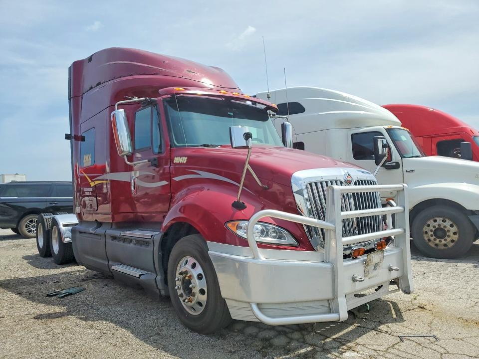 2014 International Prostar Semi Truck