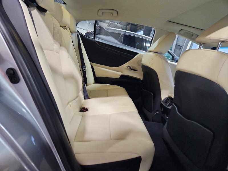 2022 Lexus Es 250 Base