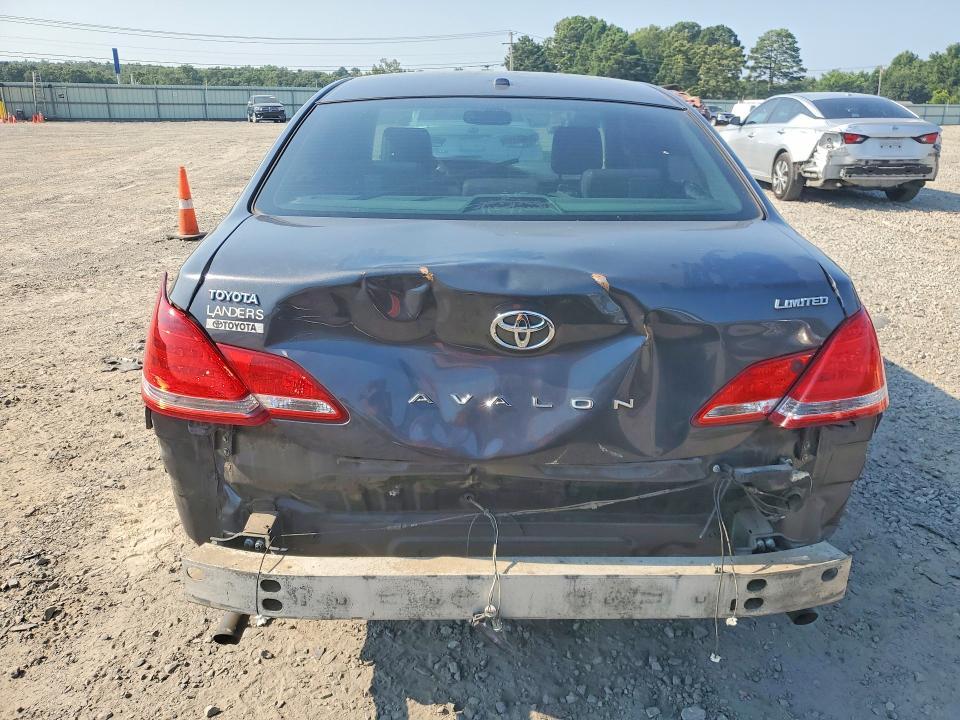 2010 Toyota Avalon Limited