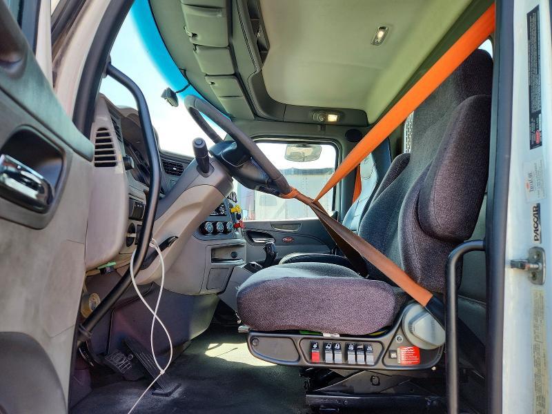 2016 Peterbilt 579 Semi Truck