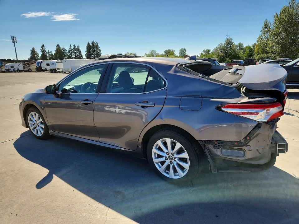 2020 Toyota Camry le