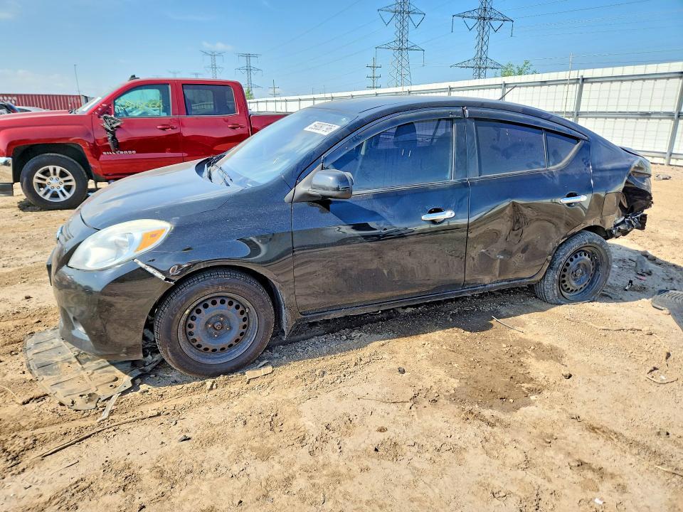 2012 Nissan Versa 1.6 s