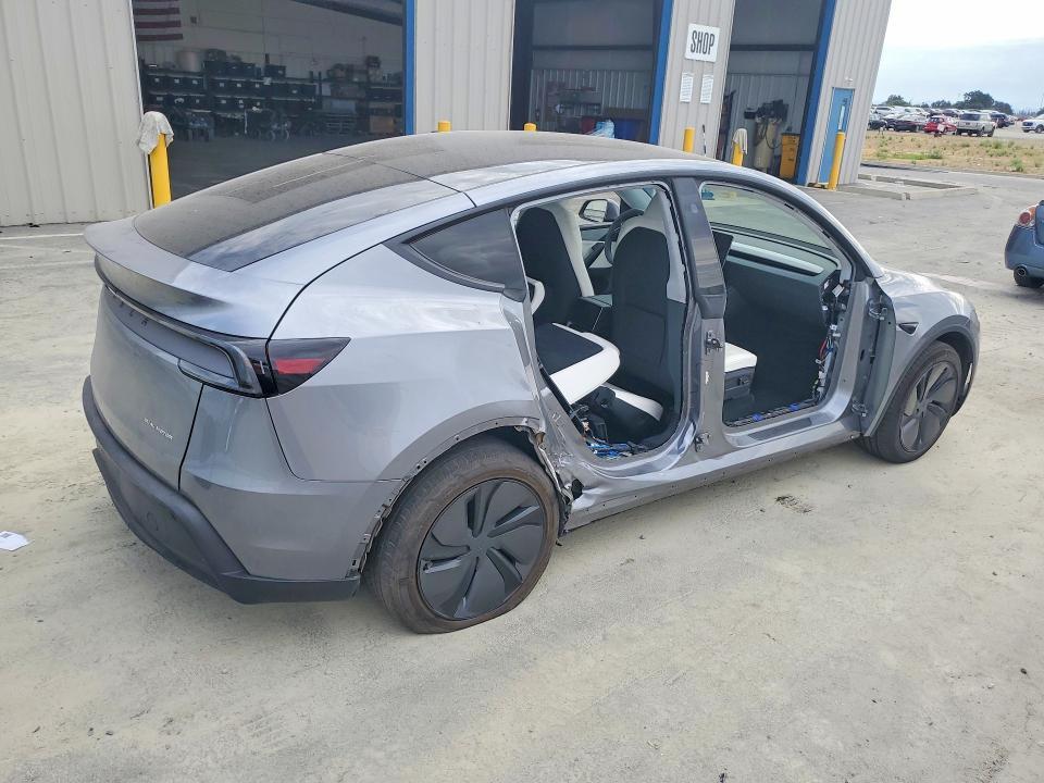 2026 Tesla Model y