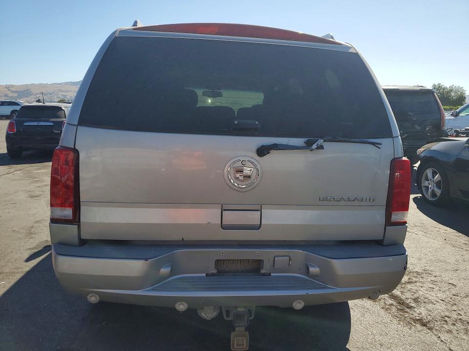 2005 Cadillac Escalade Luxury