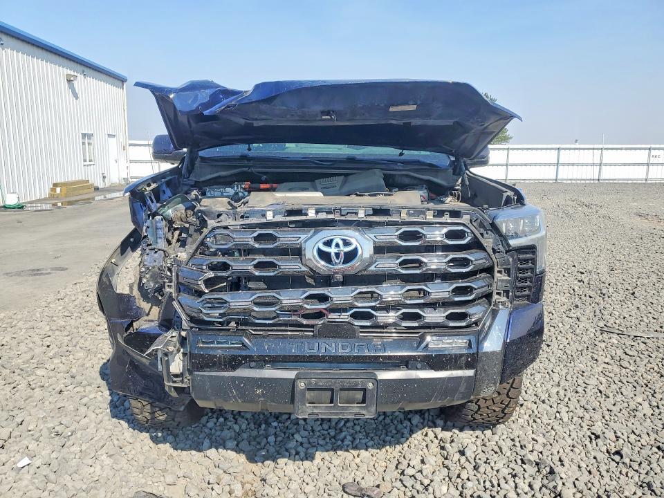 2024 Toyota Tundra Platinum HV