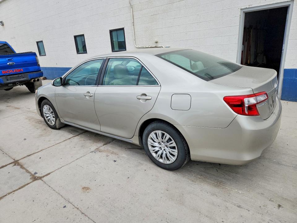 2013 Toyota Camry le