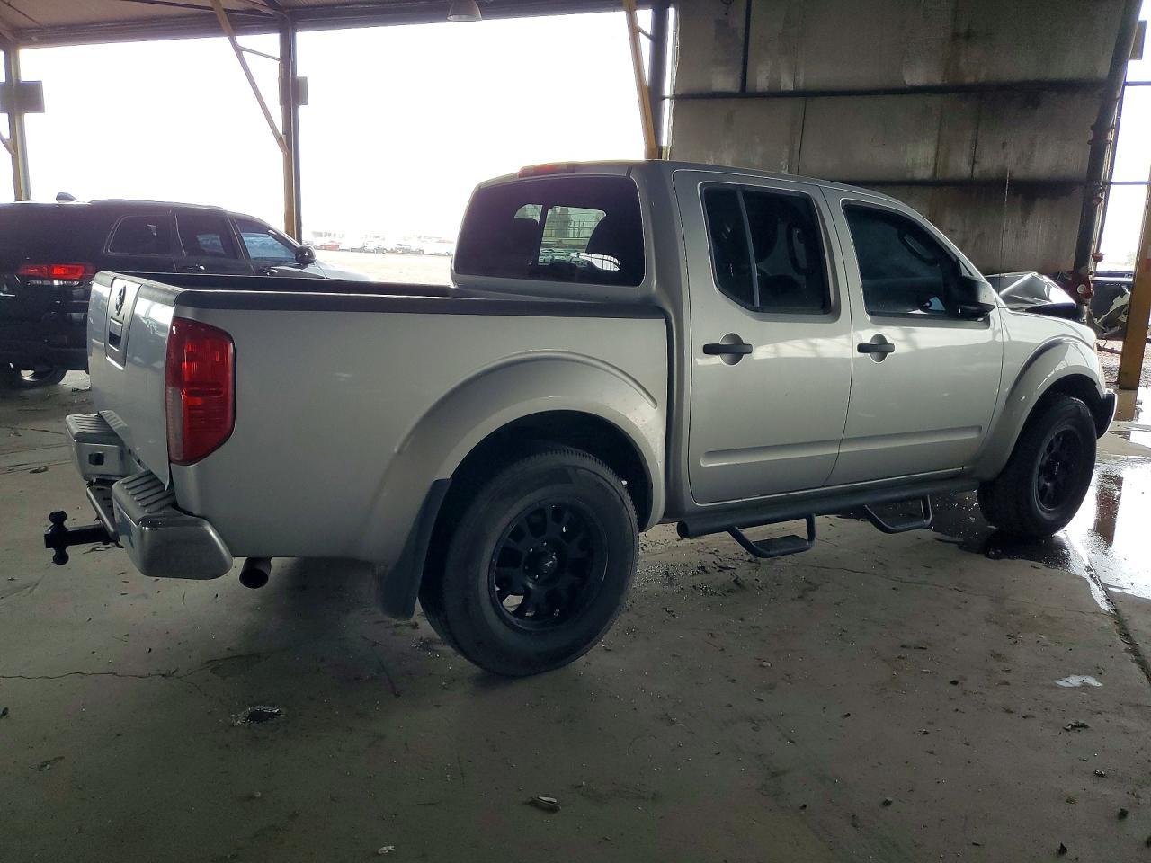 2011 Nissan Frontier S