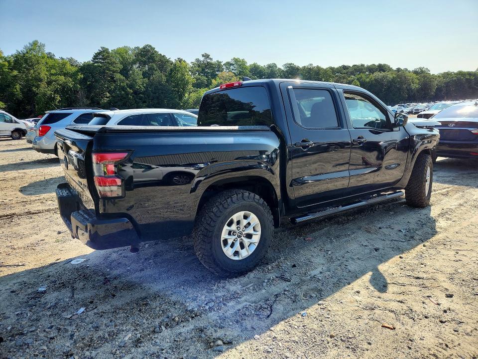 2024 Nissan Frontier sv