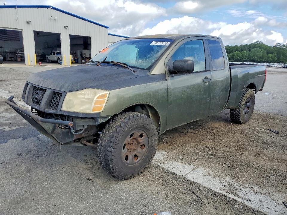 2005 Nissan Titan xe
