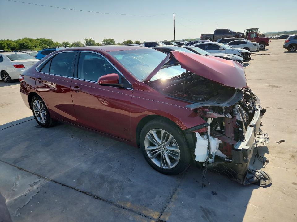 2016 Toyota Camry se