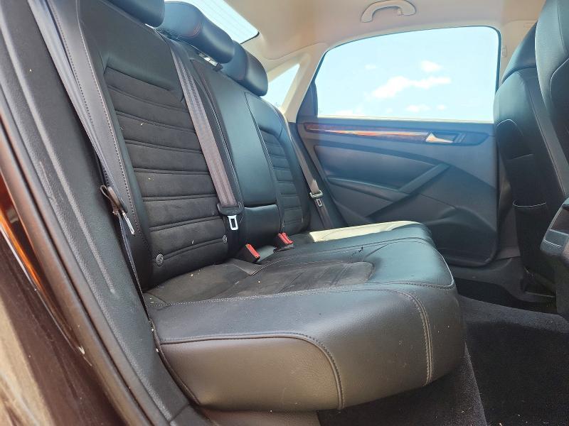2012 Volkswagen Passat sel